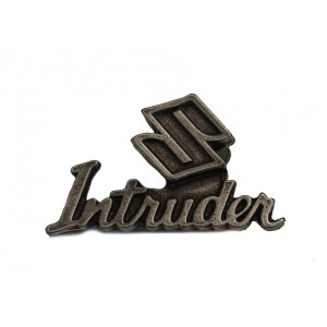 KOVOVÝ ODZNAK SUZUKI INTRUDER