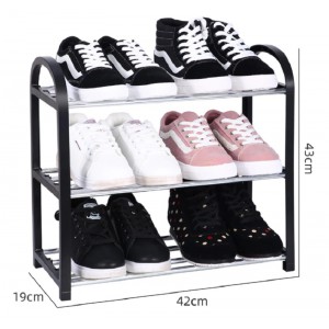 REGÁL NA OBUV SE 3 POLICEMI...